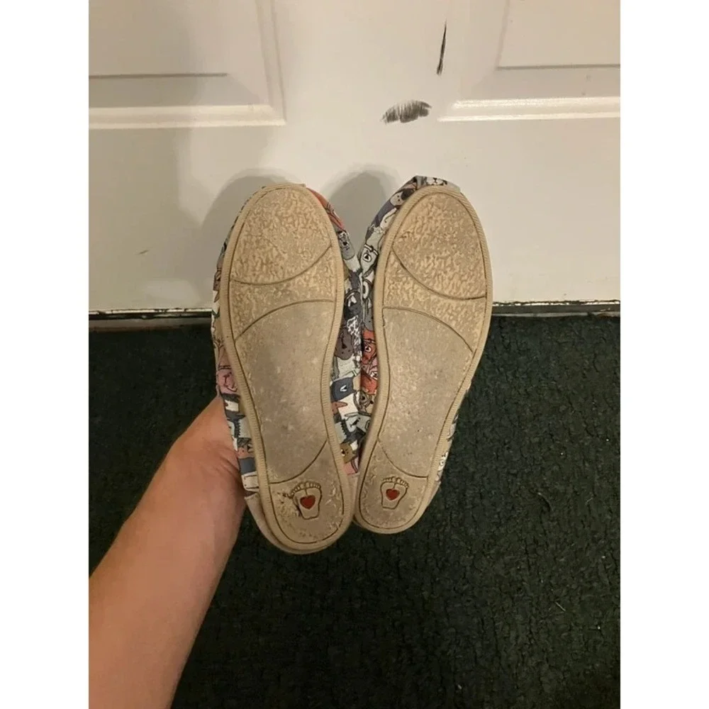 BOBS from Skechers please inspect